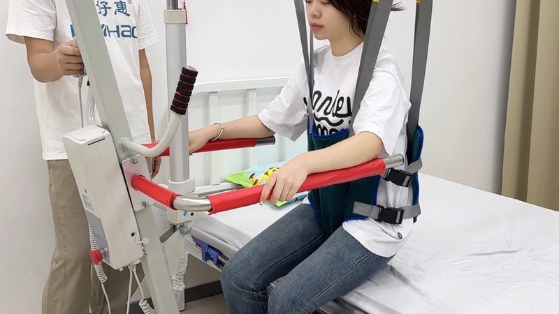 加盟日间照料中心需要办理以下资质：