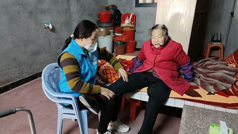 如何缓解陪护者焦虑情绪：自我调节的实用方法